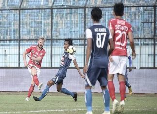 Arema_vs_Bali_United-min