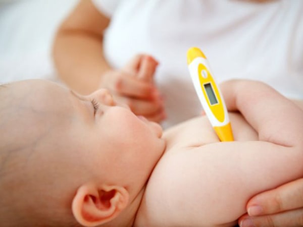 Nhiệt độ trẻ sơ sinh bao nhiêu là sốt?