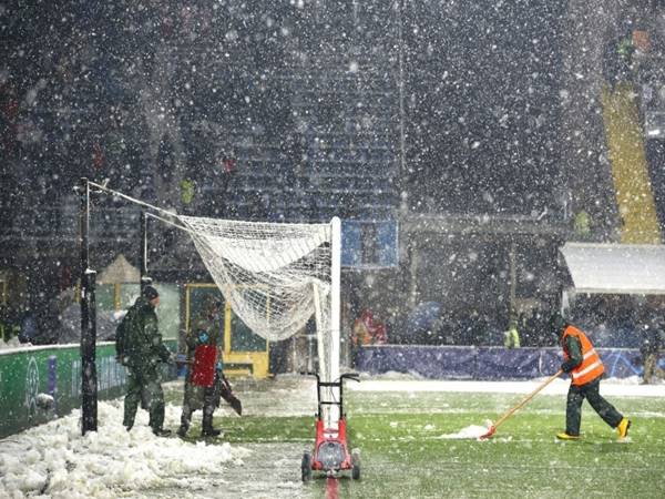 Tin bóng đá 9/12: Trận Atalanta - Villarreal bị hoãn vì thời tiết xấu