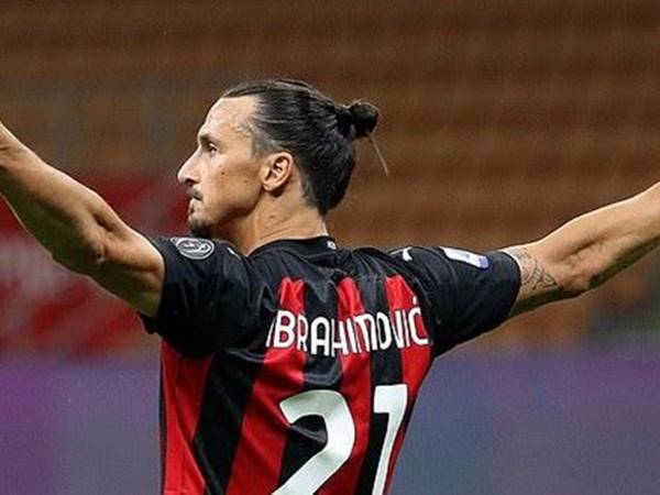 Chuyển nhượng bóng đá 7/7: Ibrahimovic ở lại AC Milan thêm 1 mùa