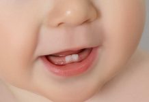 Trẻ mấy tháng mọc răng? Cách chăm sóc khi trẻ mọc răng
