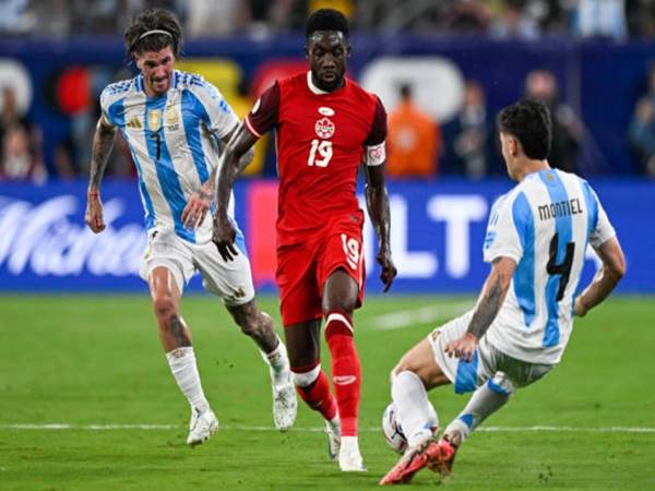 Chuyển nhượng Real 17/7: Alphonso Davies quay xe với Real