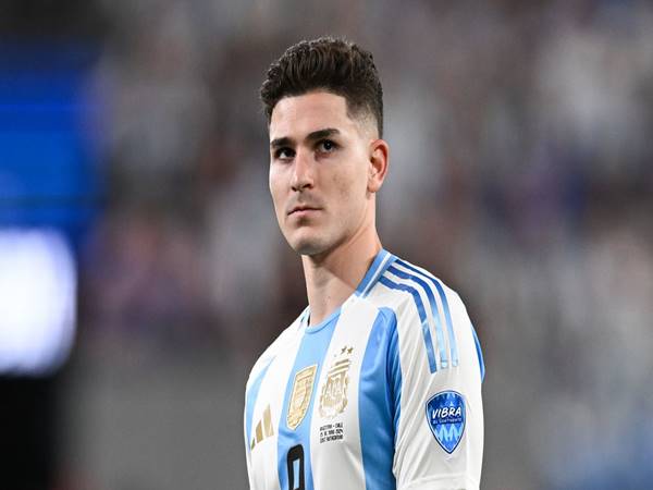 Sự nghiệp bóng đá của Julian Alvarez