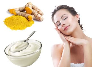 Mặt nạ nghệ và sữa chua