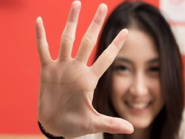 Tính cách tướng phụ nữ bàn tay nhỏ?