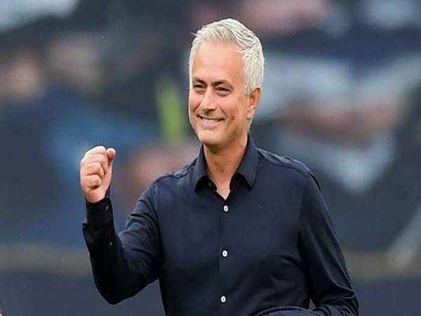 Những kỷ lục và thành tích ấn tượng của huấn luyện viên Mourinho