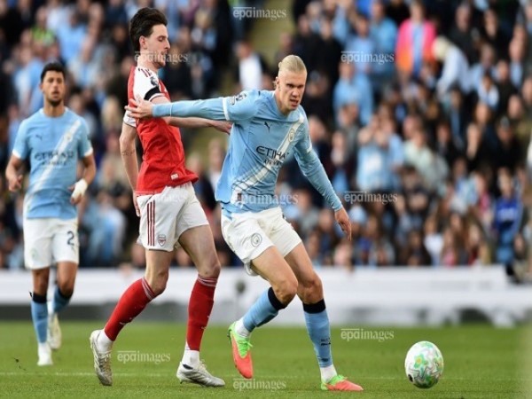Tin NHA: Arsenal nguy cơ mất ngôi vô địch